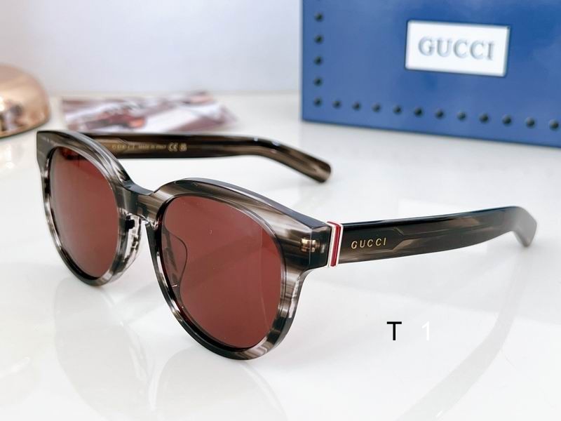 Gucci Sunglasses 584